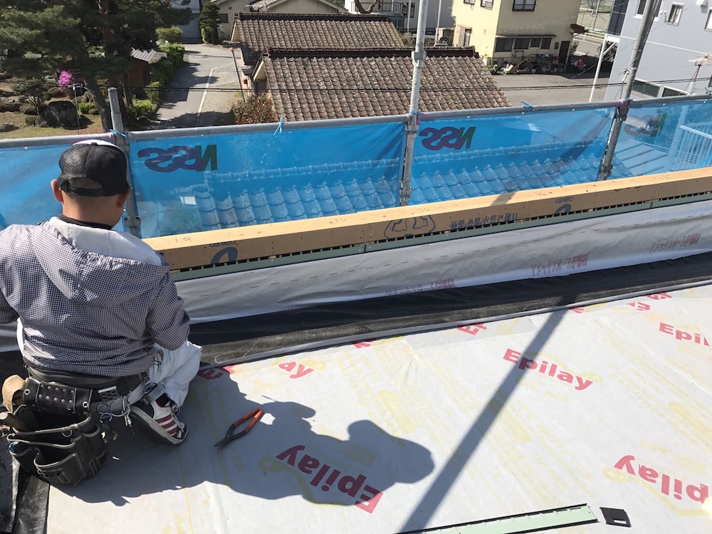 松本市島内にて屋根施工を行いました2：Tr様邸